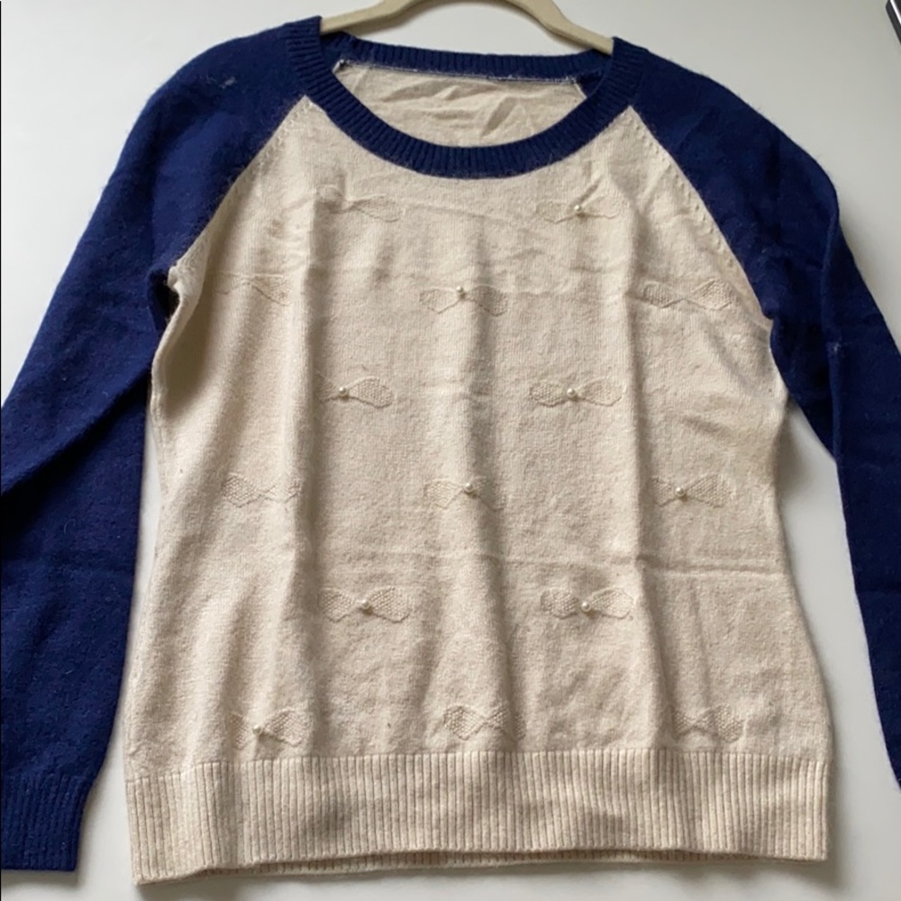 Cashmere blend soft sweater